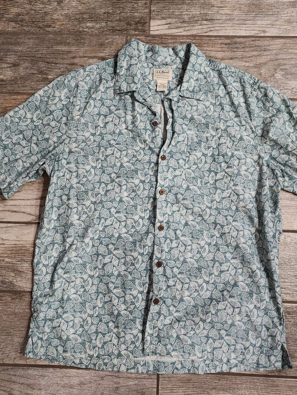 Vintage Green LL Bean Seashell Button Shirt - Coconut Shell Buttons